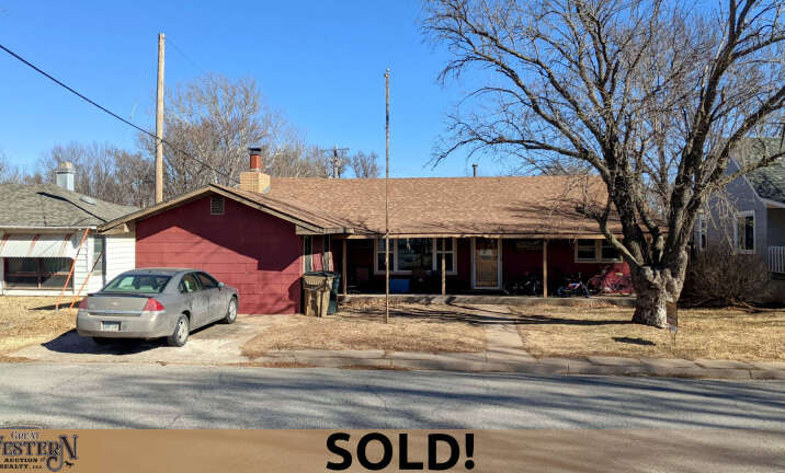 SOLD! 510 N Oak St in Medicine Lodge