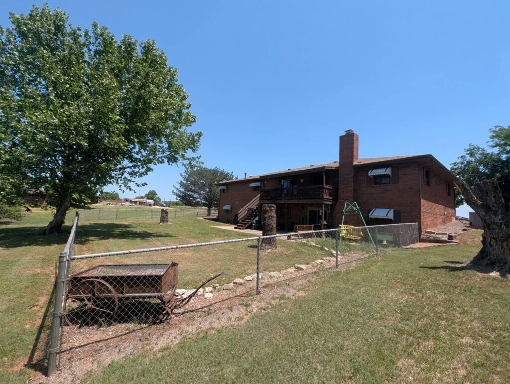 2261 NE Well Rd. near Medicine Lodge, Kansas — Exterior