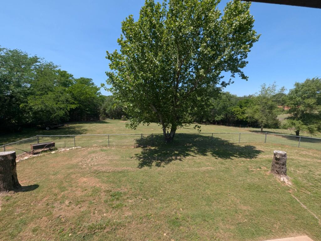 2261 NE Well Rd. near Medicine Lodge, Kansas — Exterior