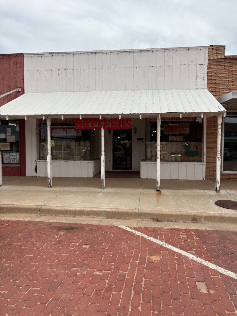 118 N. Main in Medicine Lodge, Kansas — Exterior