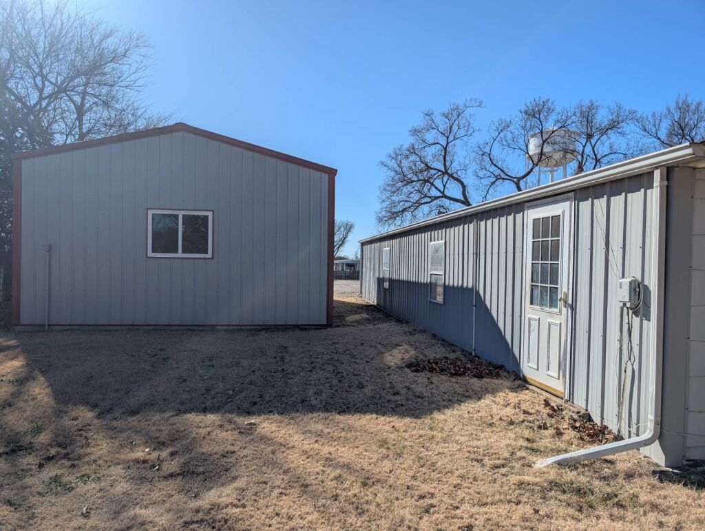 1002 N. Walnut in Medicine Lodge, Kansas — Exterior