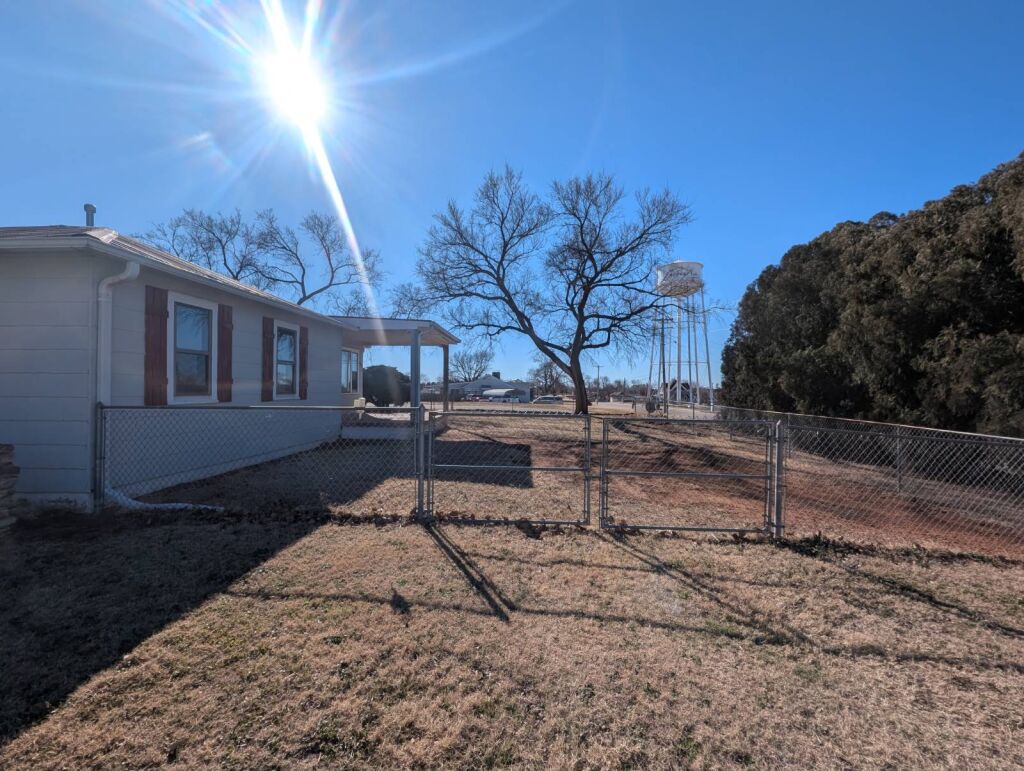 1002 N. Walnut in Medicine Lodge, Kansas — Exterior
