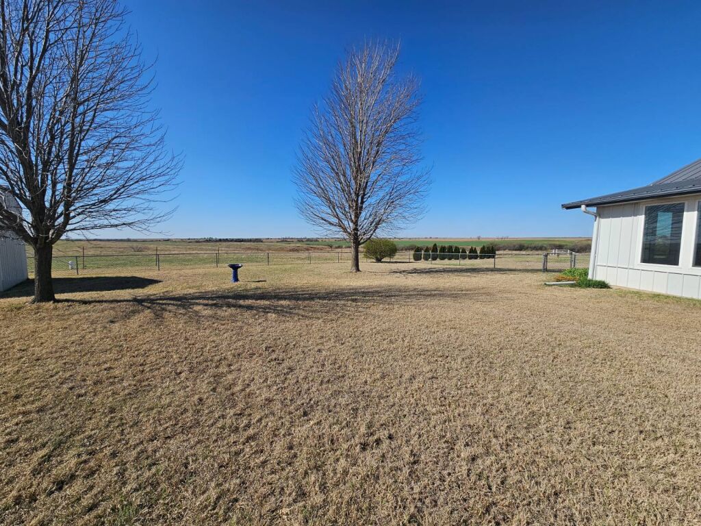 3993 SE State Highway K2 near Kiowa, Kansas — Exterior