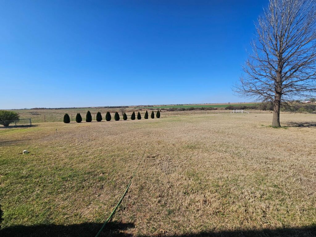 3993 SE State Highway K2 near Kiowa, Kansas — Exterior