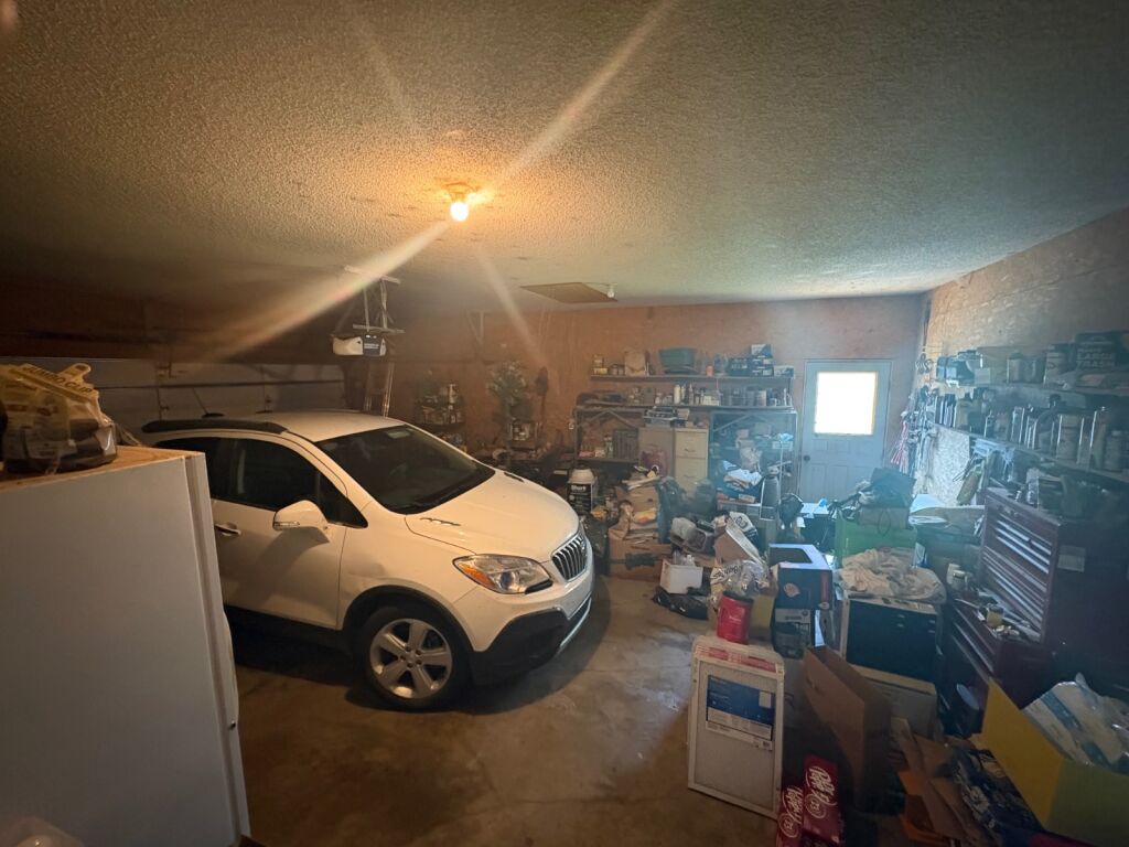 120 Kelly St. in Medicine Lodge, Kansas — Exterior