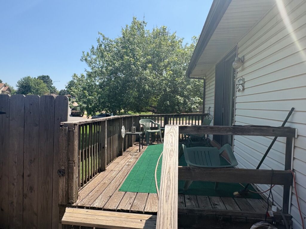 120 Kelly St. in Medicine Lodge, Kansas — Exterior