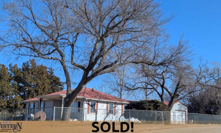 SOLD! 1002 N. Walnut in Medicine Lodge