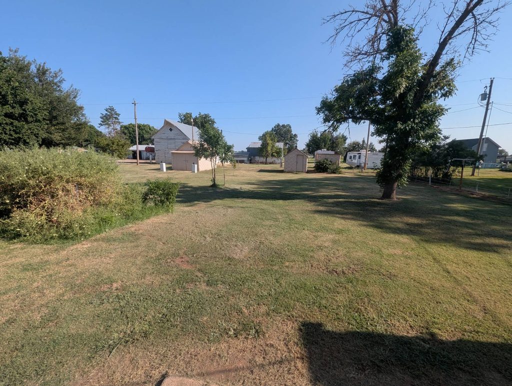208 E. Benton St. in Sharon, Kansas