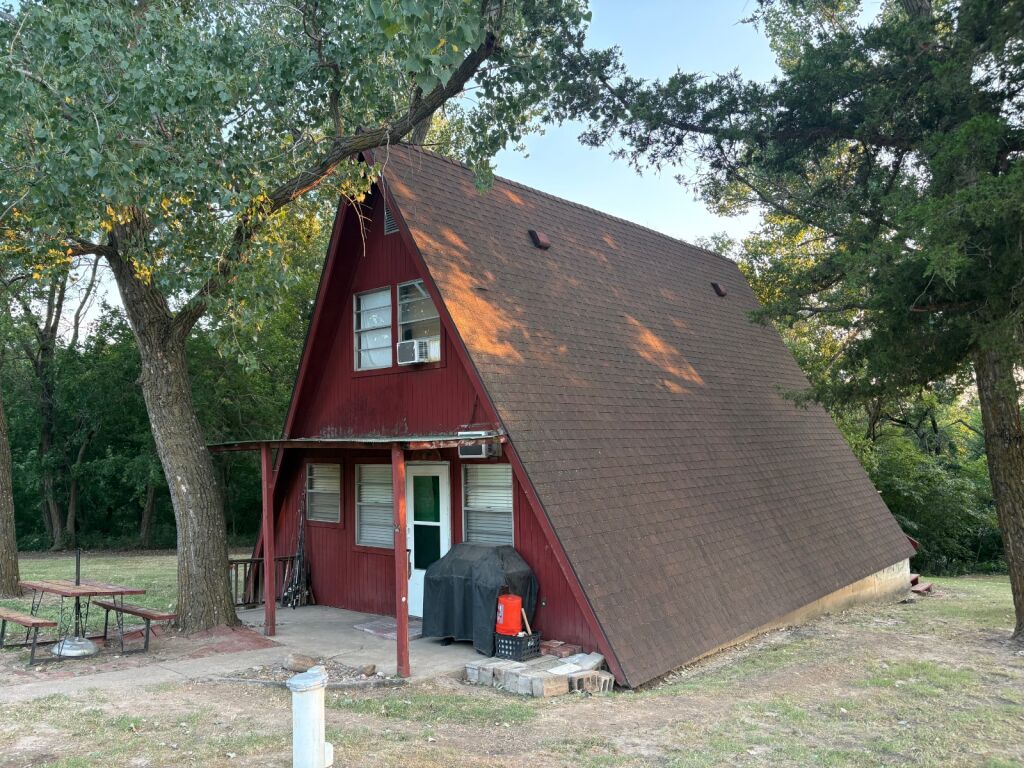 231 Hummingbird Rd. in Medicine Lodge, Kansas — Exterior