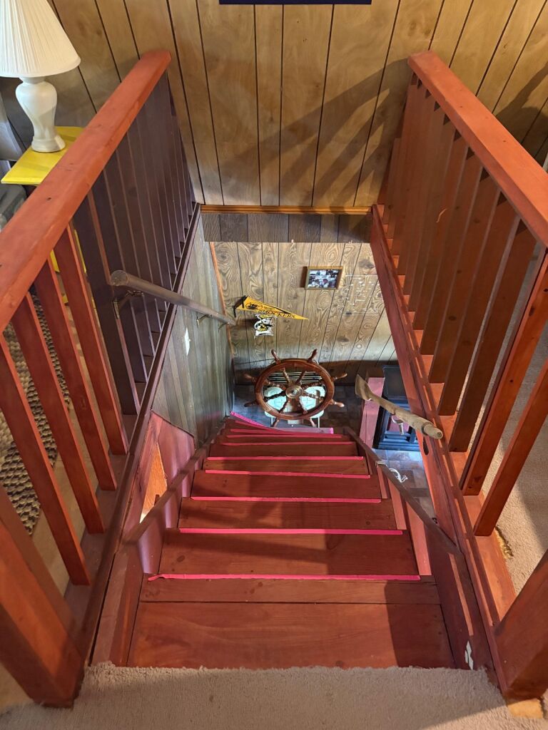 231 Hummingbird Rd. in Medicine Lodge, Kansas — Stairway
