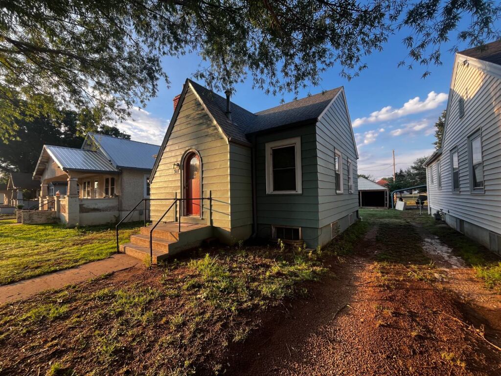 311 W. Kansas Ave. in Medicine Lodge, Kansas — Exterior