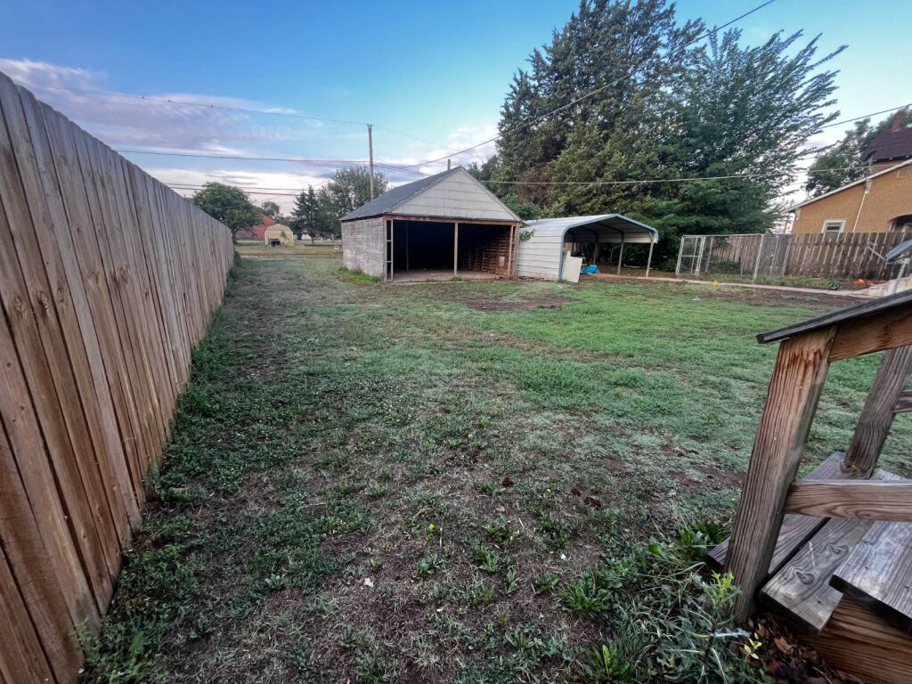 311 W. Kansas Ave. in Medicine Lodge, Kansas — Back yard