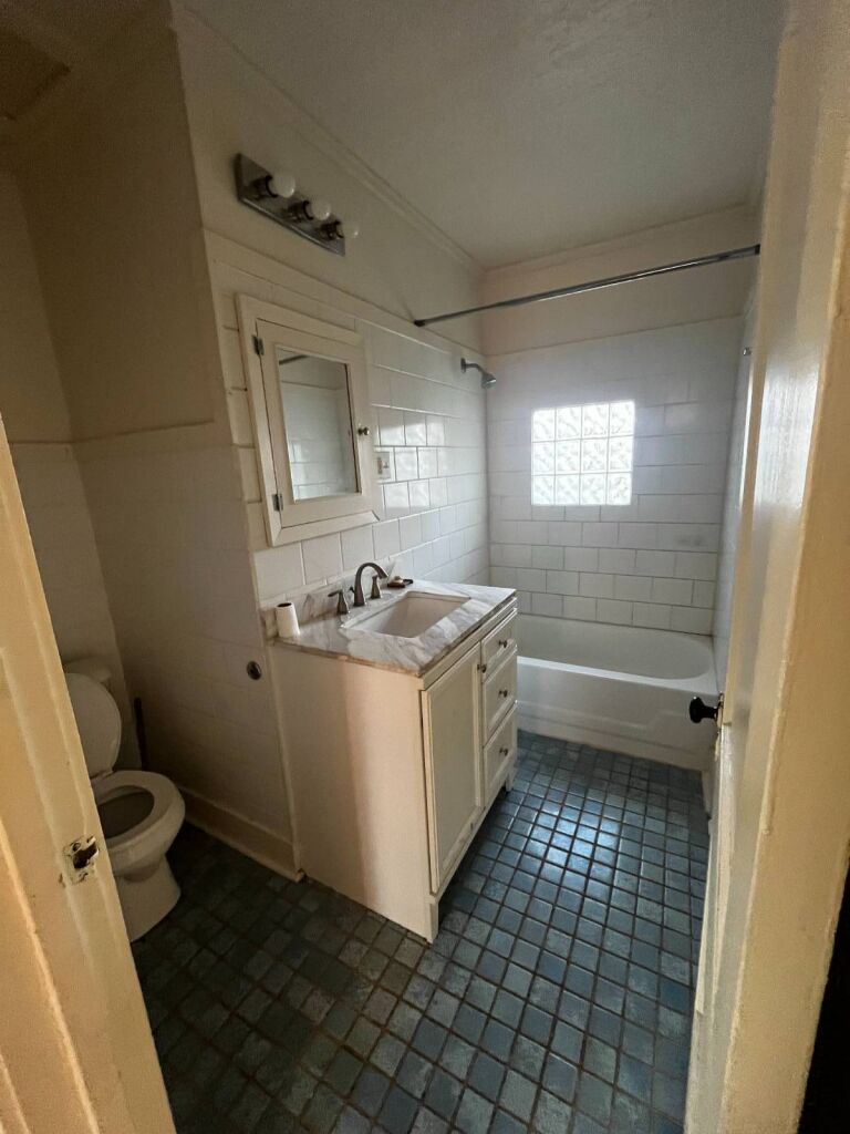 311 W. Kansas Ave. in Medicine Lodge, Kansas — Bathroom