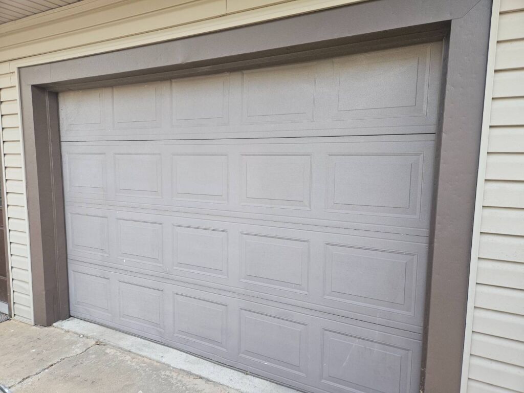 425 Campbell St. in Kiowa, Kansas — Exterior