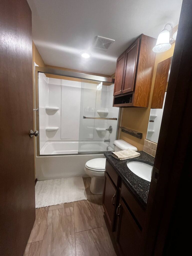 501 N. Cedar in Medicine Lodge, Kansas — Bathroom