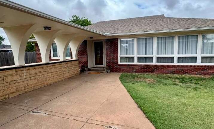 610 Holmes St. in Kiowa