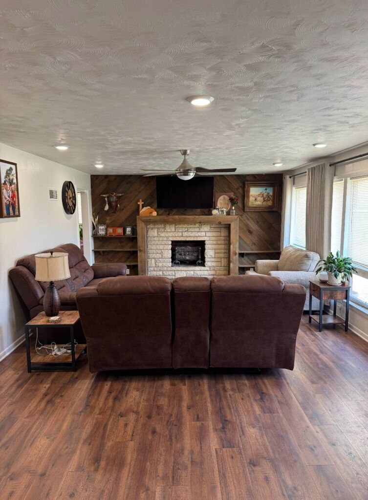 610 Holmes St. in Kiowa, Kansas — Exterior