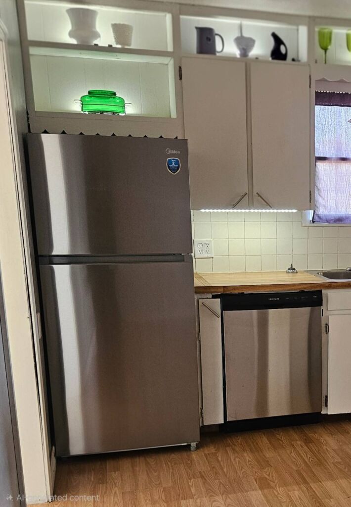 328 Main St. in Kiowa, Kansas — Kitchen