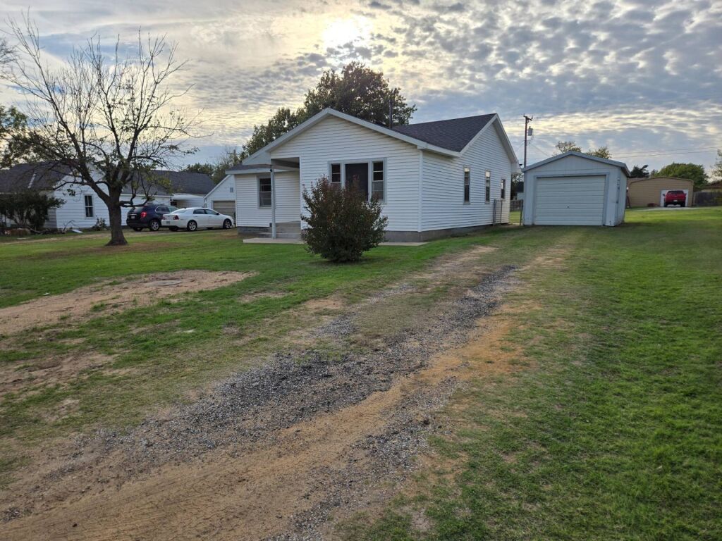 321 N. Dresden St. in Cunningham, Kansas — Front Exterior
