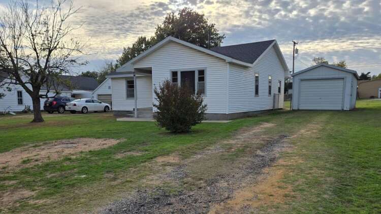 321 N. Dresden St. in Cunningham, Kansas — Front Exterior