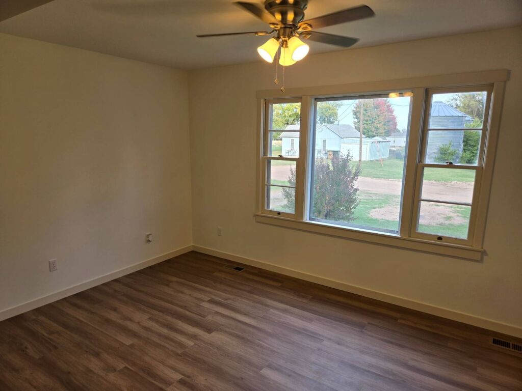 321 N. Dresden St. in Cunningham, Kansas — Living Room
