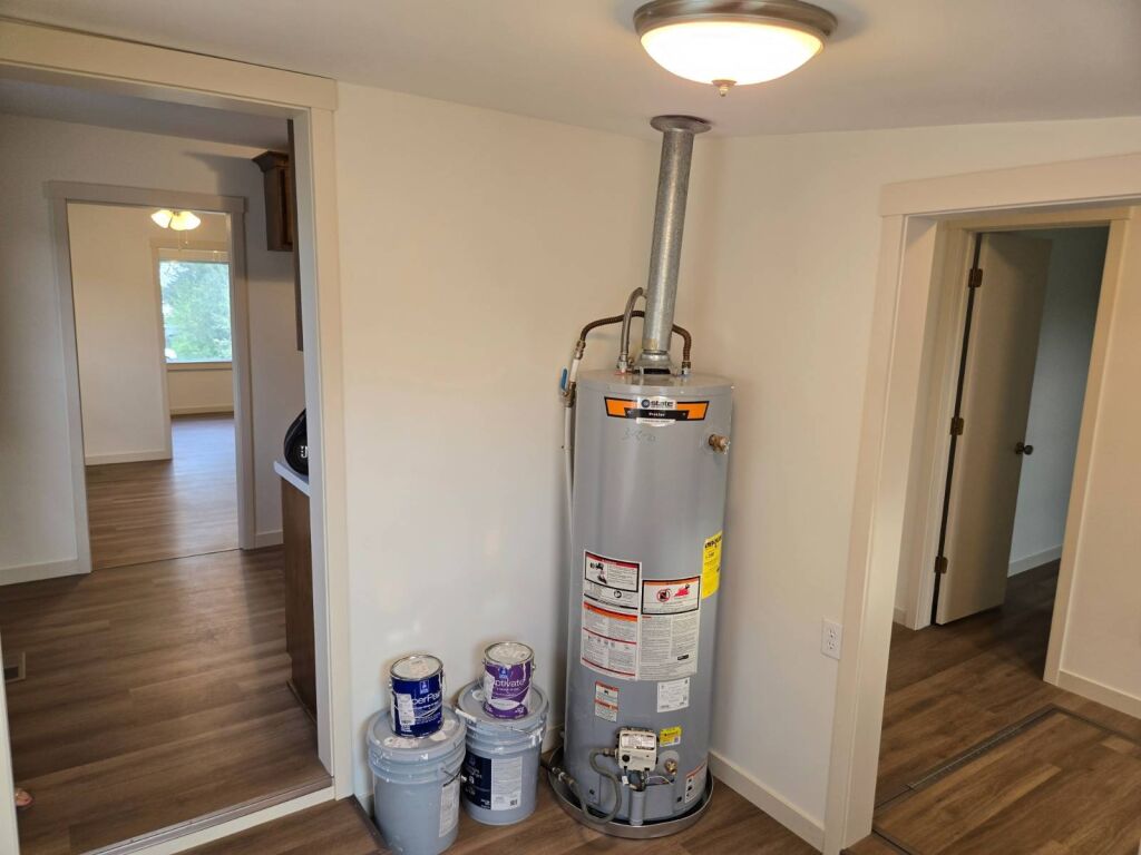 321 N. Dresden St. in Cunningham, Kansas — Water Heater