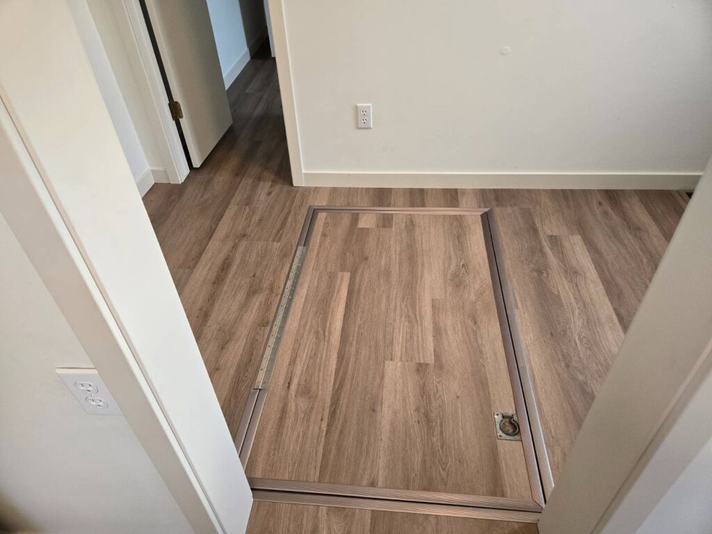 321 N. Dresden St. in Cunningham, Kansas — Basement Access