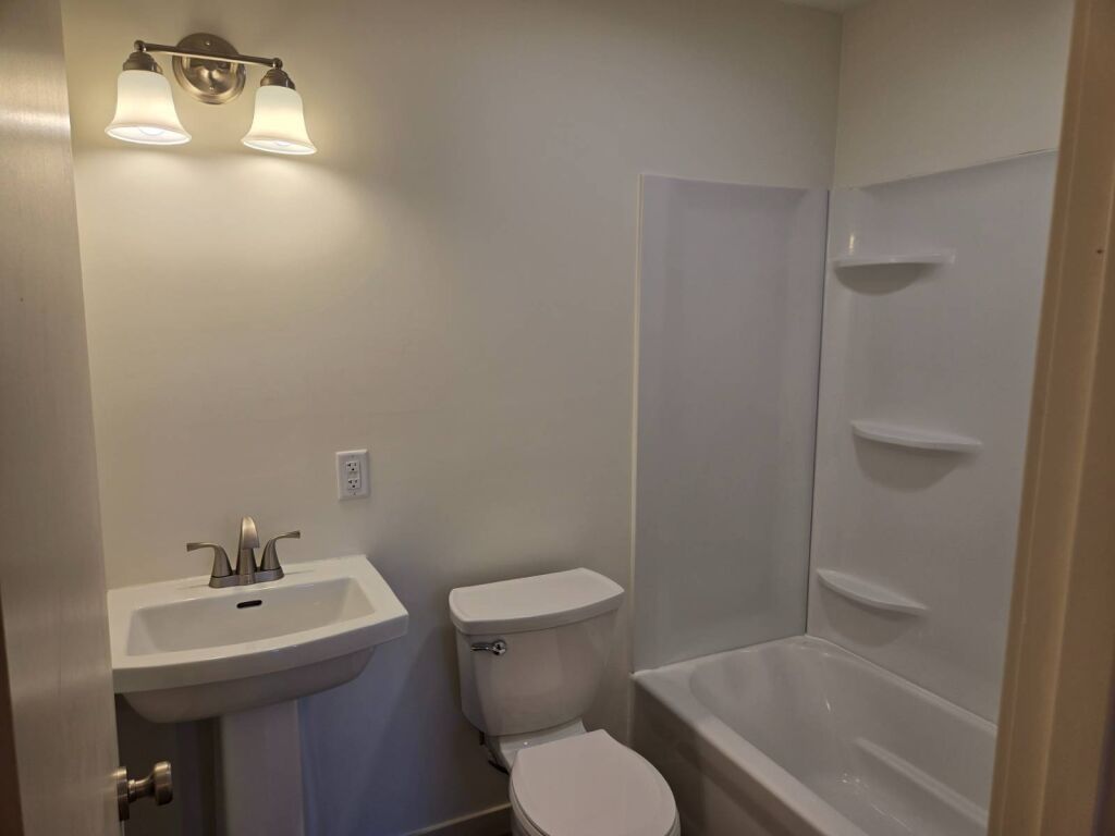 321 N. Dresden St. in Cunningham, Kansas — Bathroom